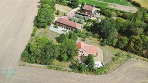 Photo 27- click for photo gallery